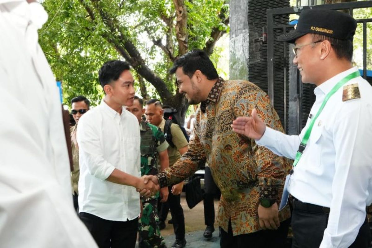 Anggota Komisi III DPR dampingi Wapres tutup Sidang PGI di Toraja