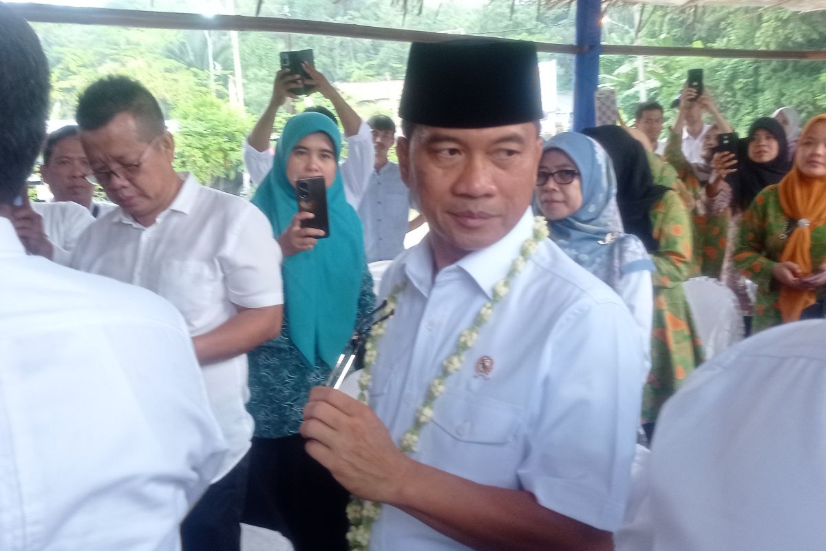 Mendes Yandri minta pemda utamakan pembangunan desa