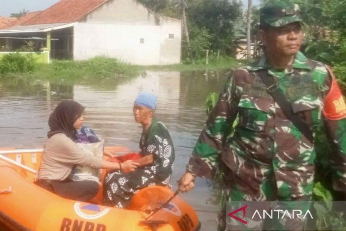 BPBD Karawang intensifkan pemantauan TMA Cibeet antisipasi banjir