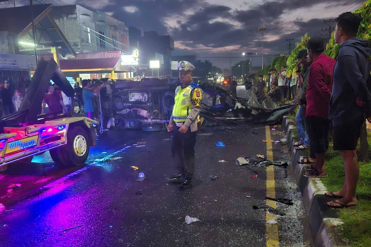 Dua meninggal dunia dan enam luka-luka dalam kecelakaan maut di Bireuen