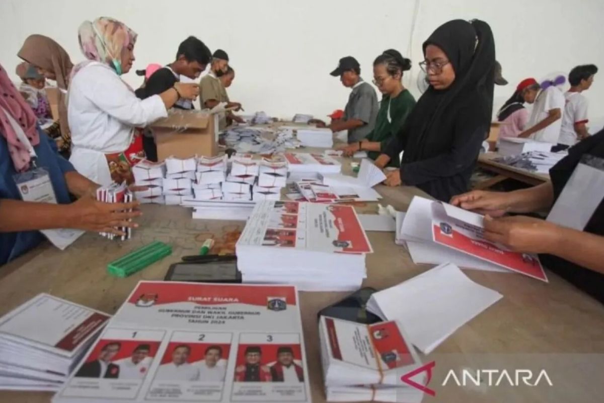 Bawaslu DKI ingatkan petugas kumpulkan surat suara tanpa tertukar