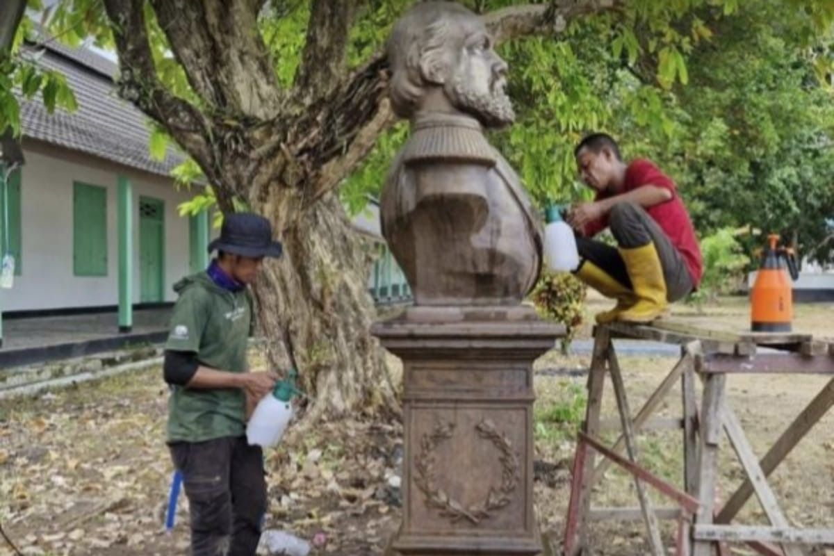 BPK XX konservasi meriam Benteng Belgica dan Patung Willem di Banda