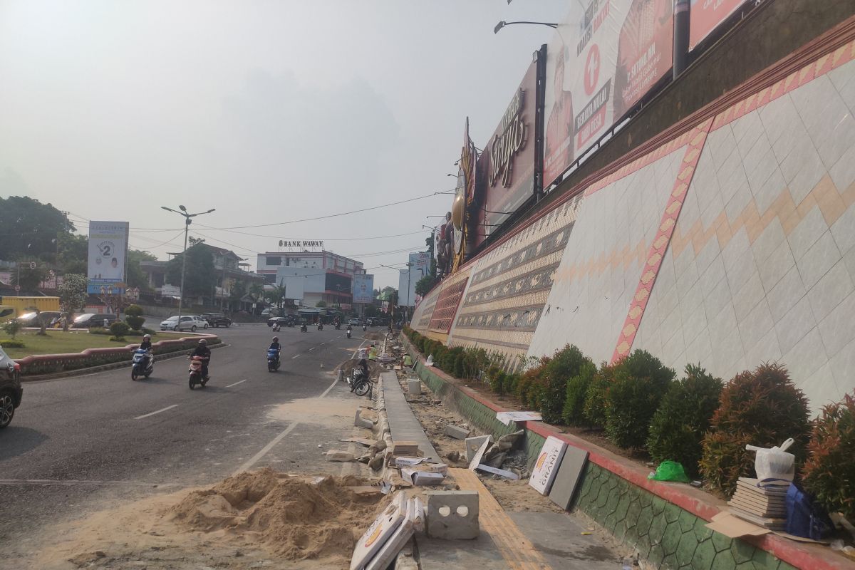 Perbaikan trotoar di Bandarlampung agar lebih ramah disabilitas