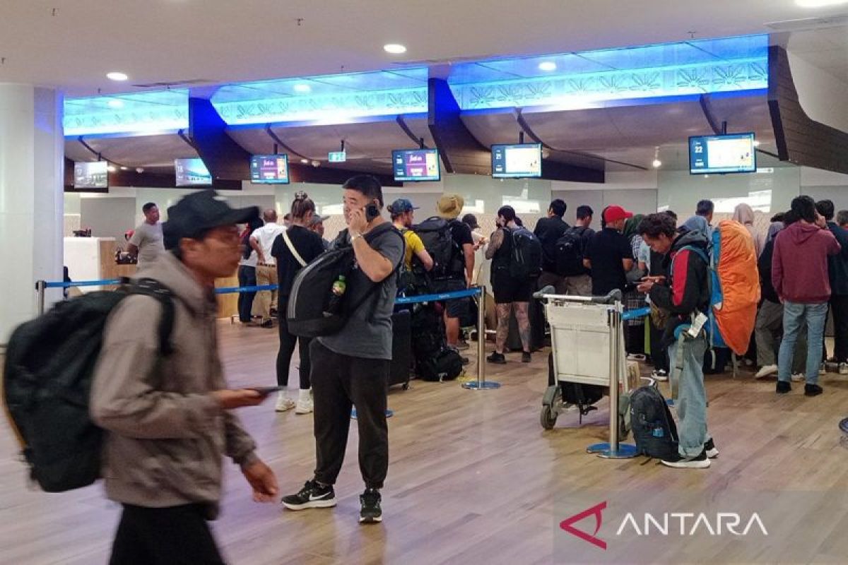 Penerbangan di Bandara Lombok kembali normal