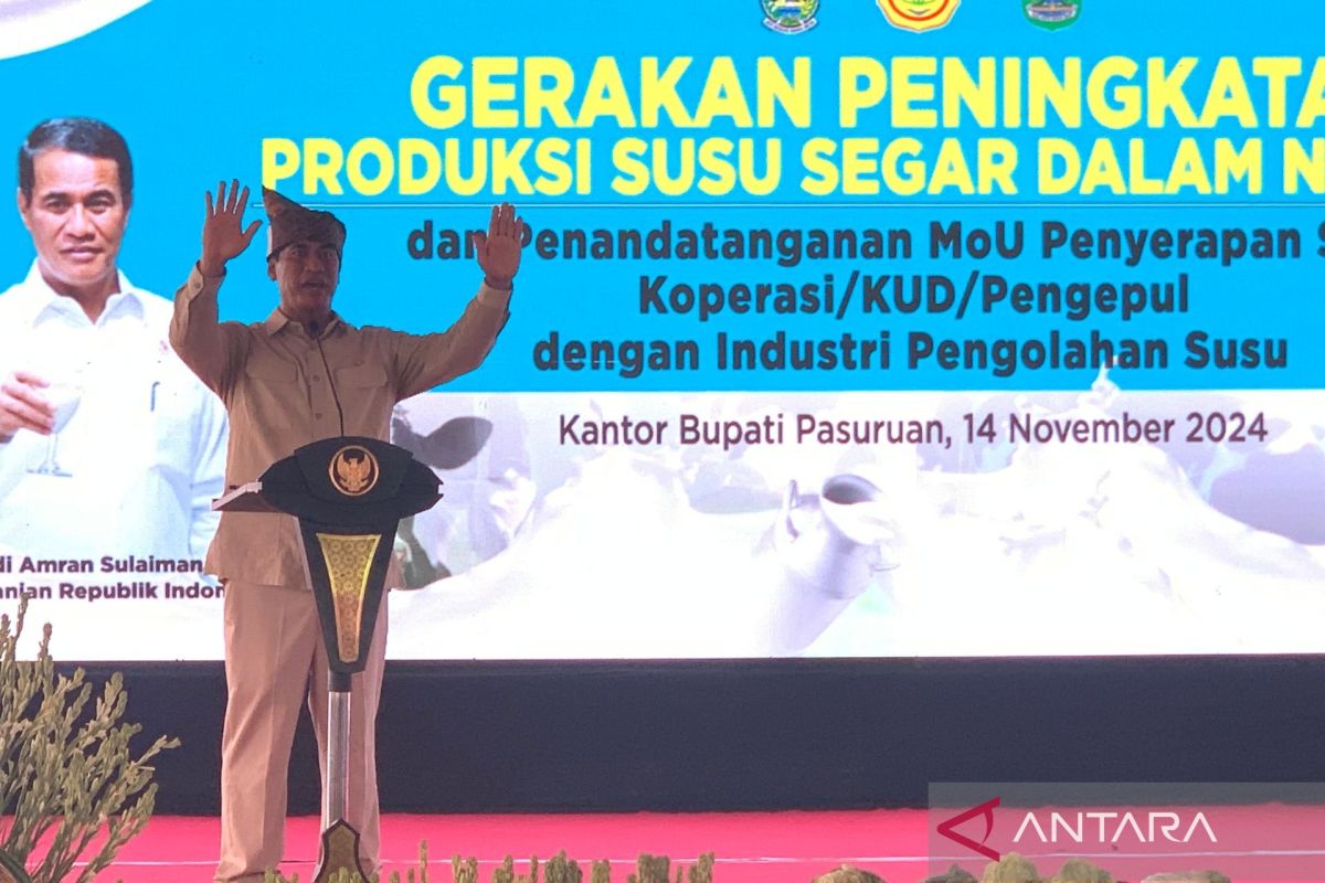 Mentan teken nota kesepahaman dukung penyerapan susu peternak lokal