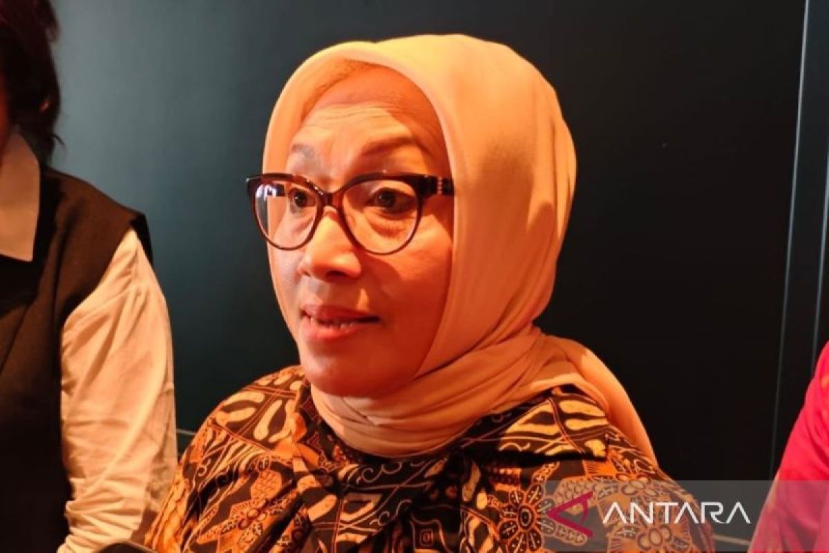 Indonesia needs to introduce more female national heroes: Minister