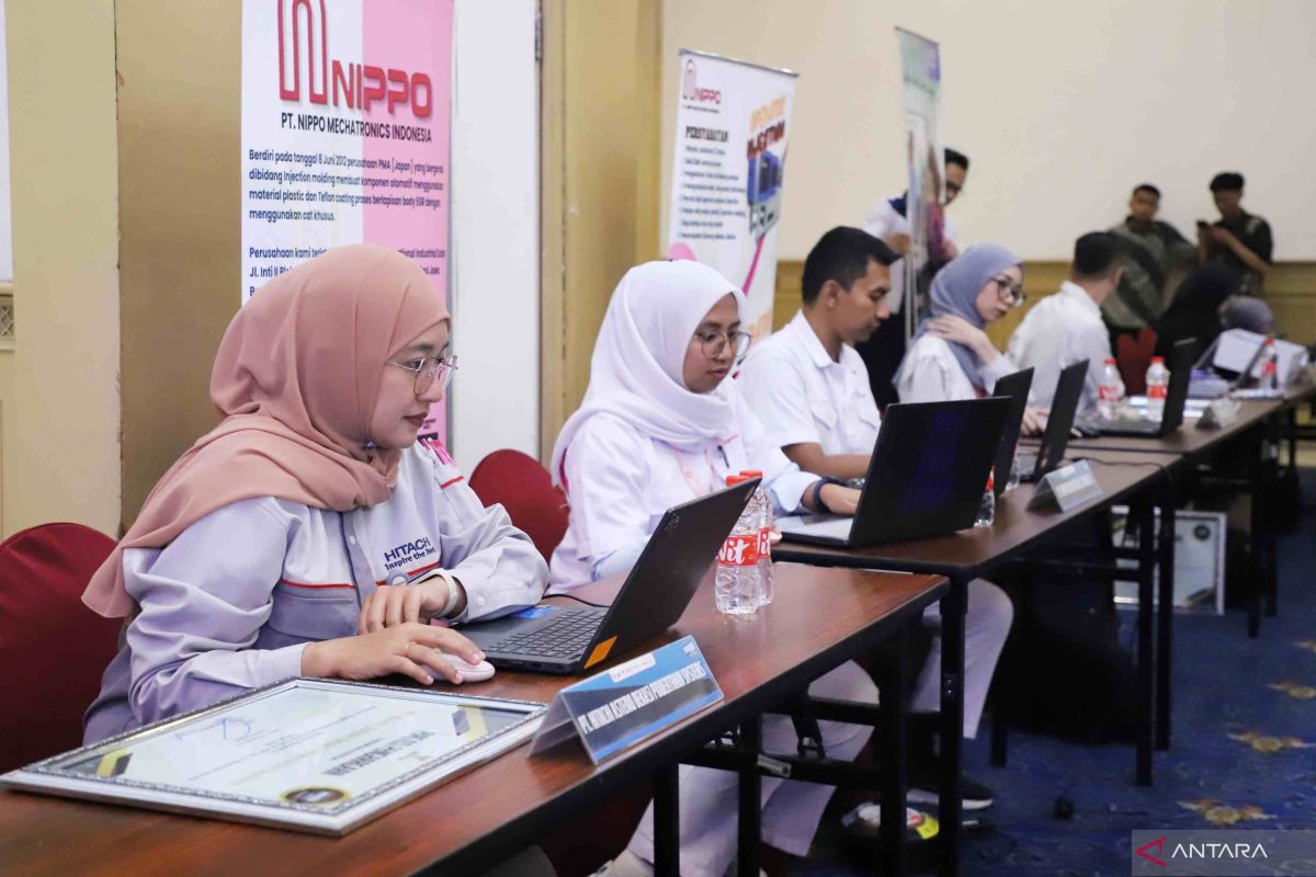 Pemkab Bekasi buka bursa kerja virtual perluas informasi lowongan pekerjaan