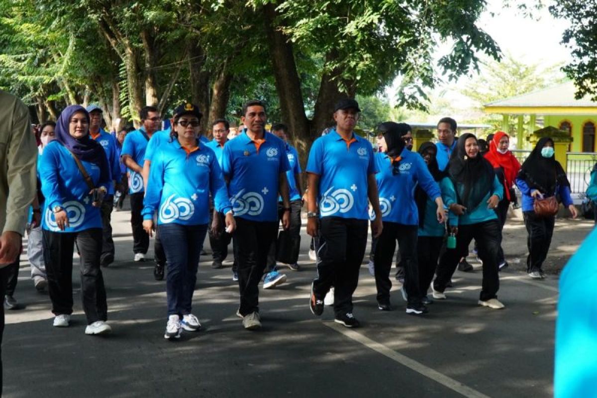 Ratusan masyarakat Langkat semarakkan HKN dengan jalan