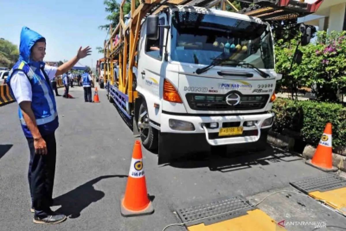 Ketegasan menertibkan truk ODOL mencegah kecelakaan berulang