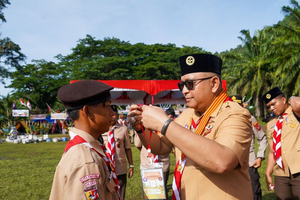 Buka Jambore Ranting Bungtekab, Pj Wako : Pramuka Mengajarkan Keterampilan dan Pengalaman Hidup