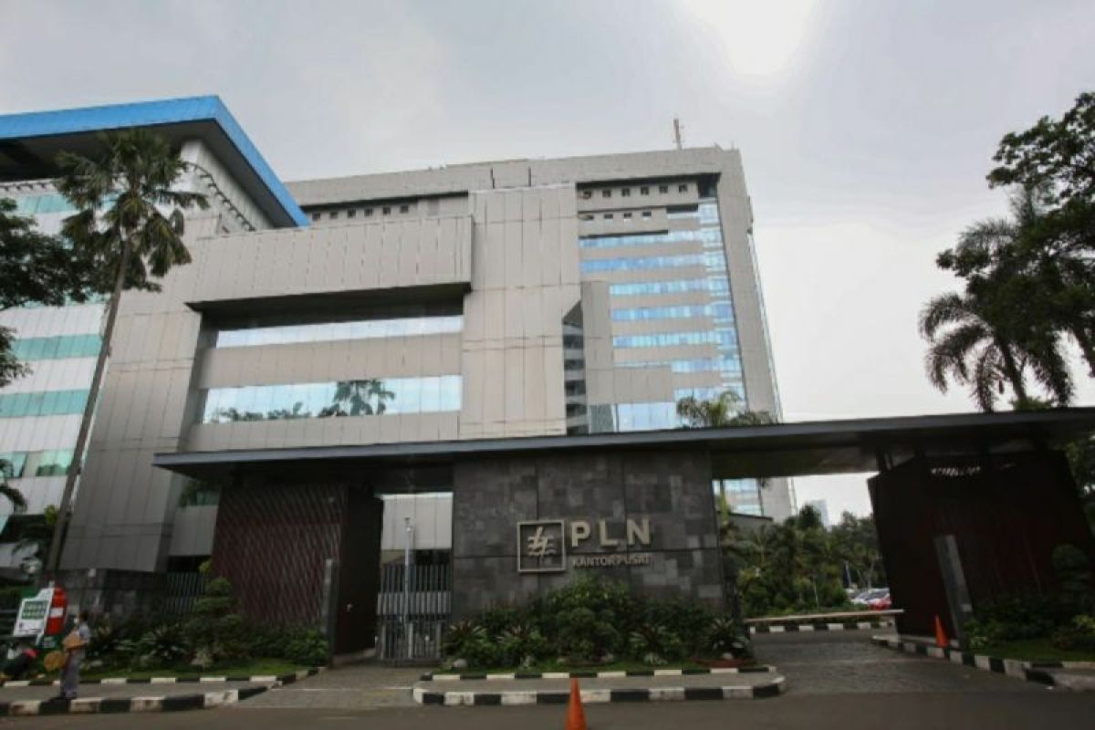 Daftar lengkap jajaran direksi dan komisaris baru PT PLN