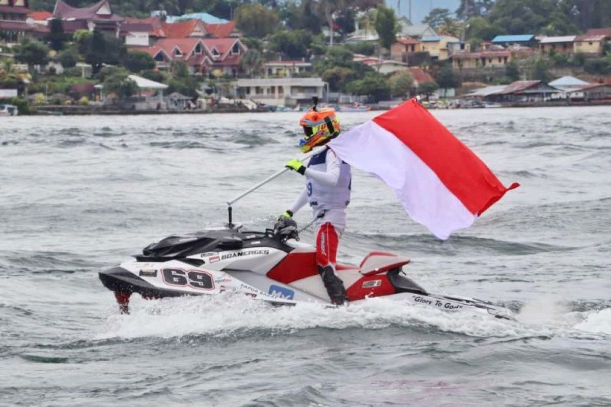 Ratusan personel Polres Simalungun kawal  Aquabike di Parapat