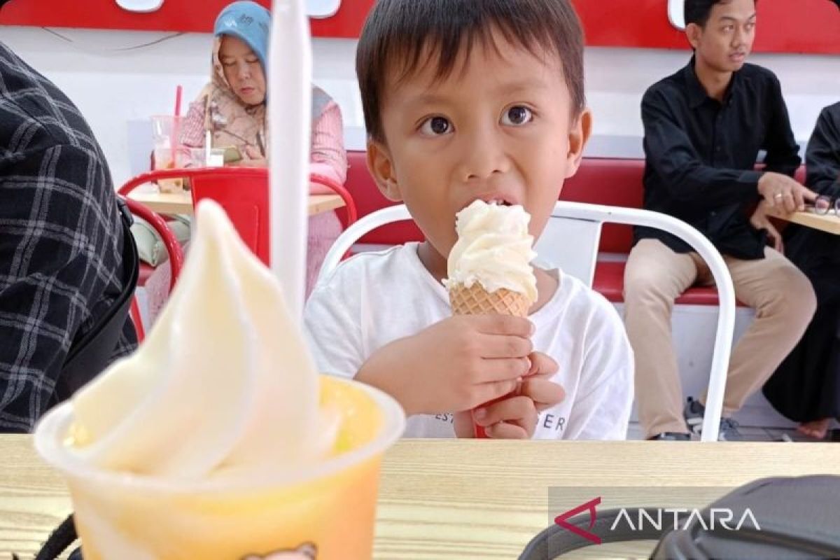 Anak tertarik makanan manis, ahli gizi peringatkan risiko obesitas