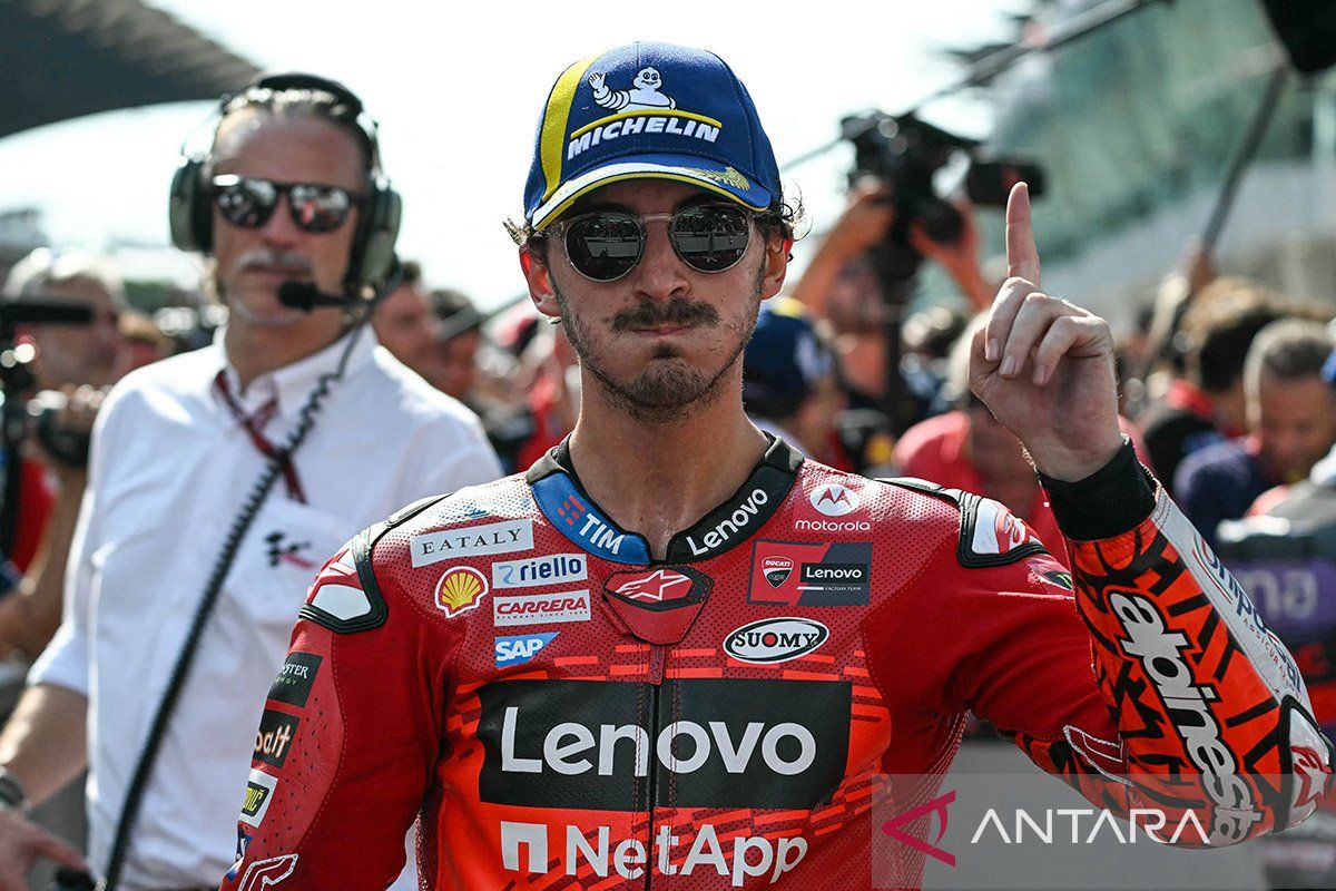 Francesco Bagnaia  amankan pole position MotoGP Barcelona