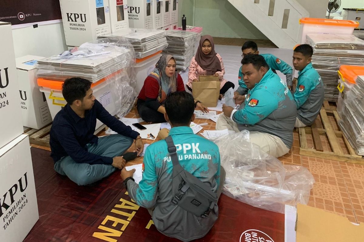 KPU Natuna pastikan logistik pilkada sesuai kebutuhan TPS