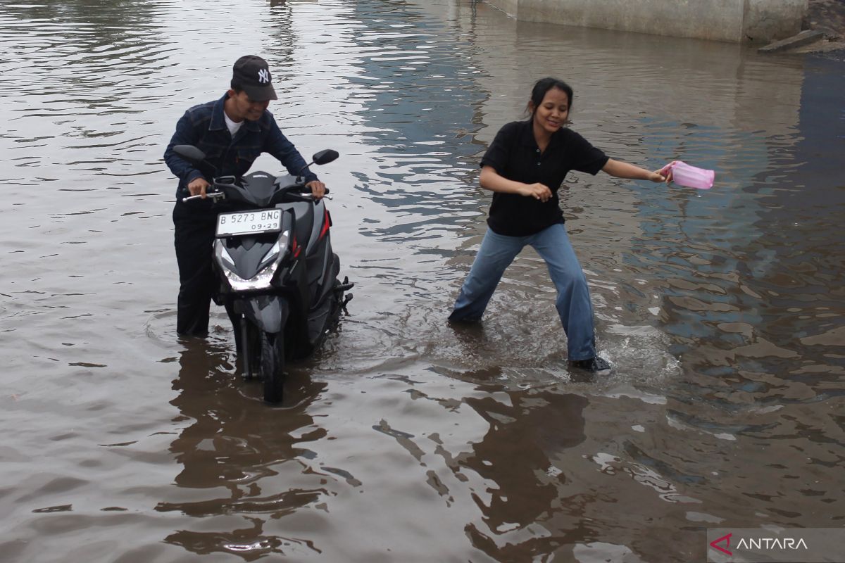 BPBD : Sejumlah lokasi di Jakarta Utara terdampak banjir rob