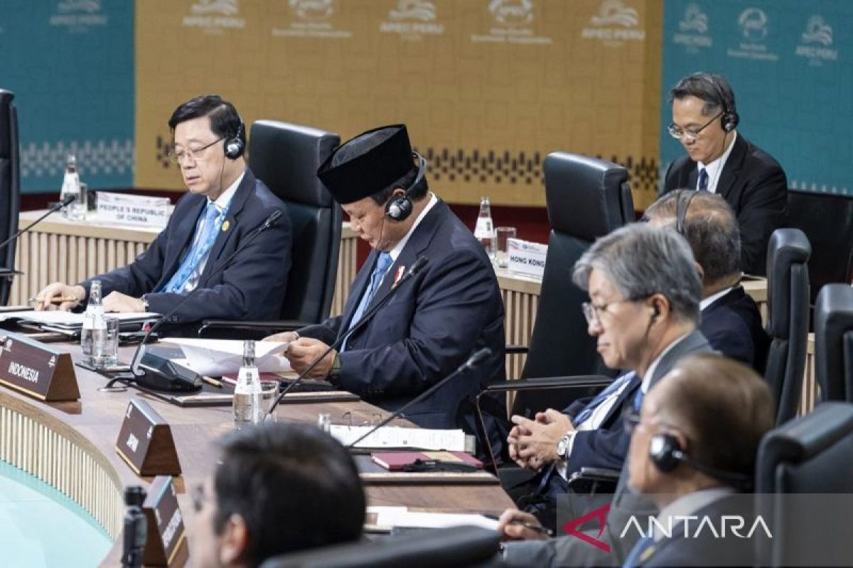 Membangun citra  politik, hukum, dan keamanan Indonesia di mata dunia