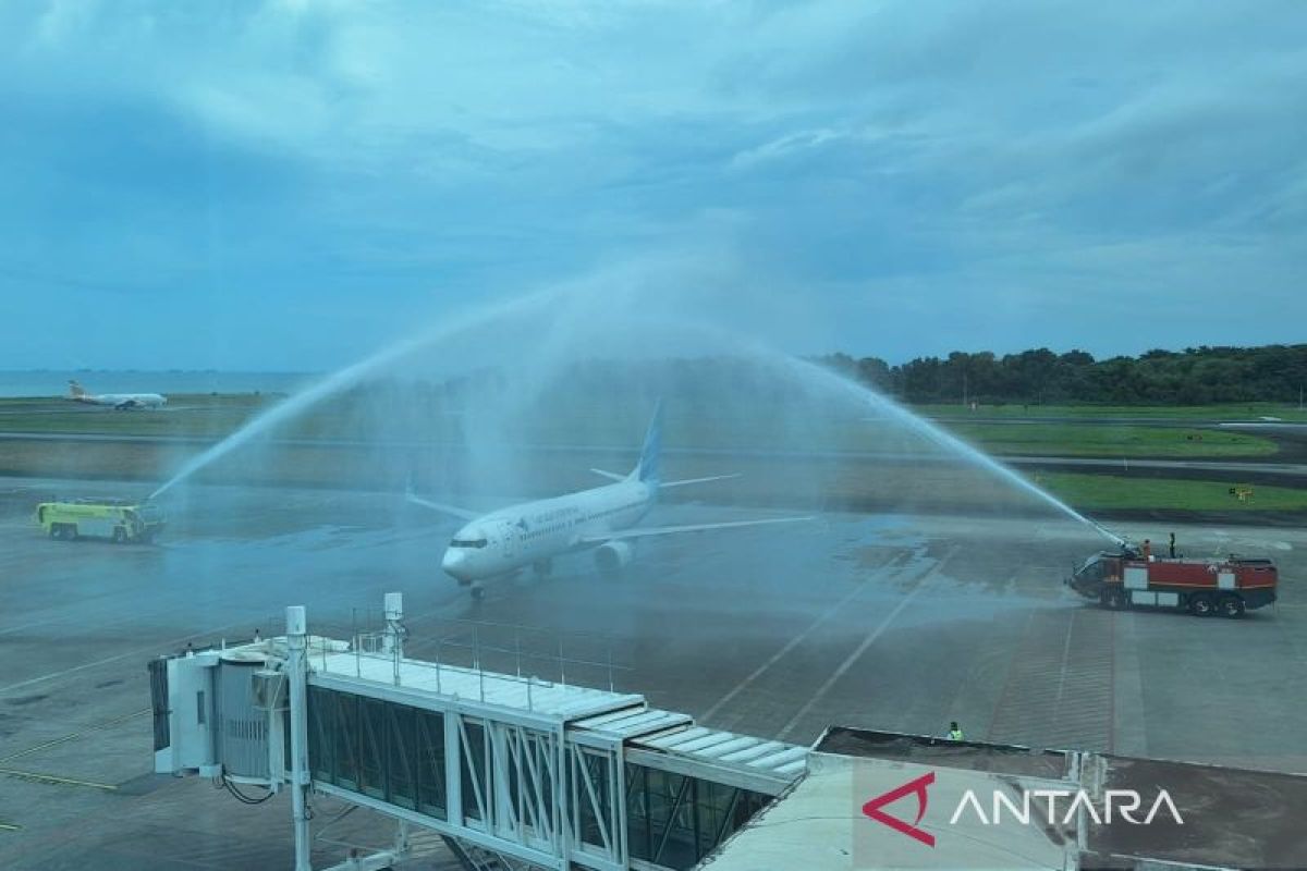 Garuda Indonesia terbang perdana Balikpapan-Bali