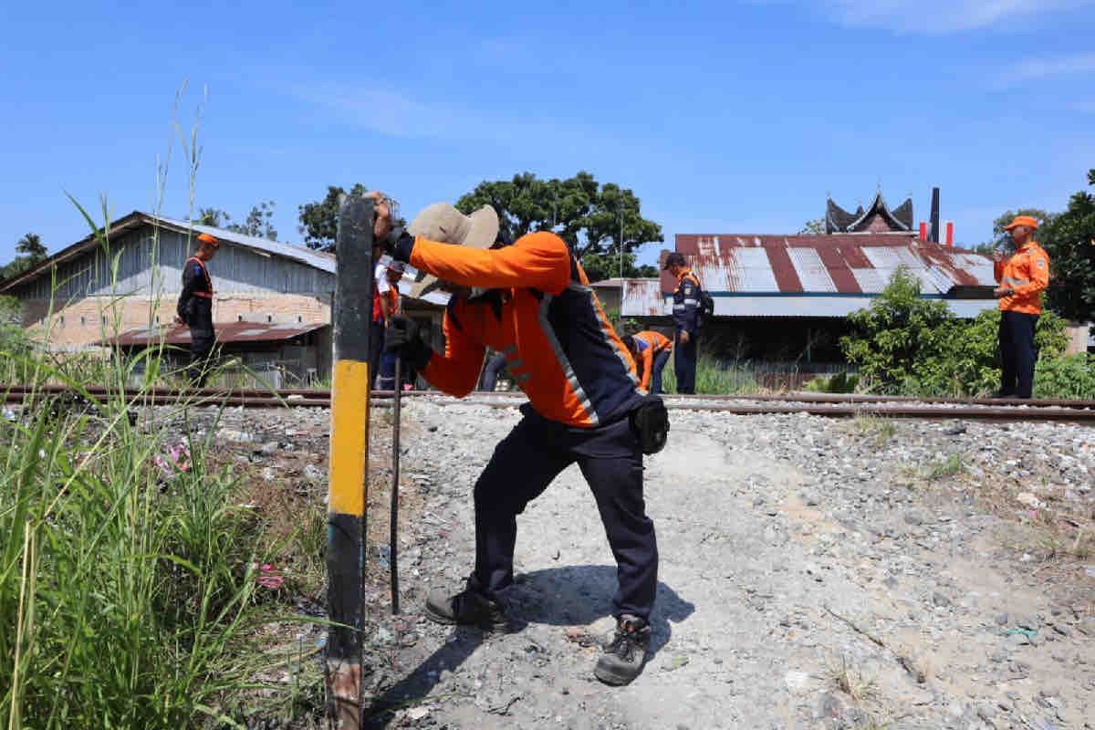 KAI ingatkan masyarakat tak buka kembali perlintasan liar yang ditutup