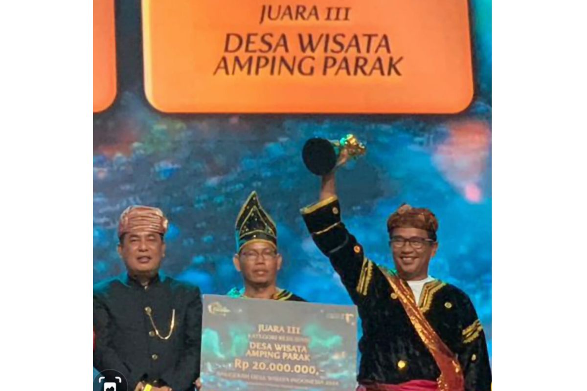 Desa Wisata Ampiang Parak Juara III Nasional Desa Wisata 2024