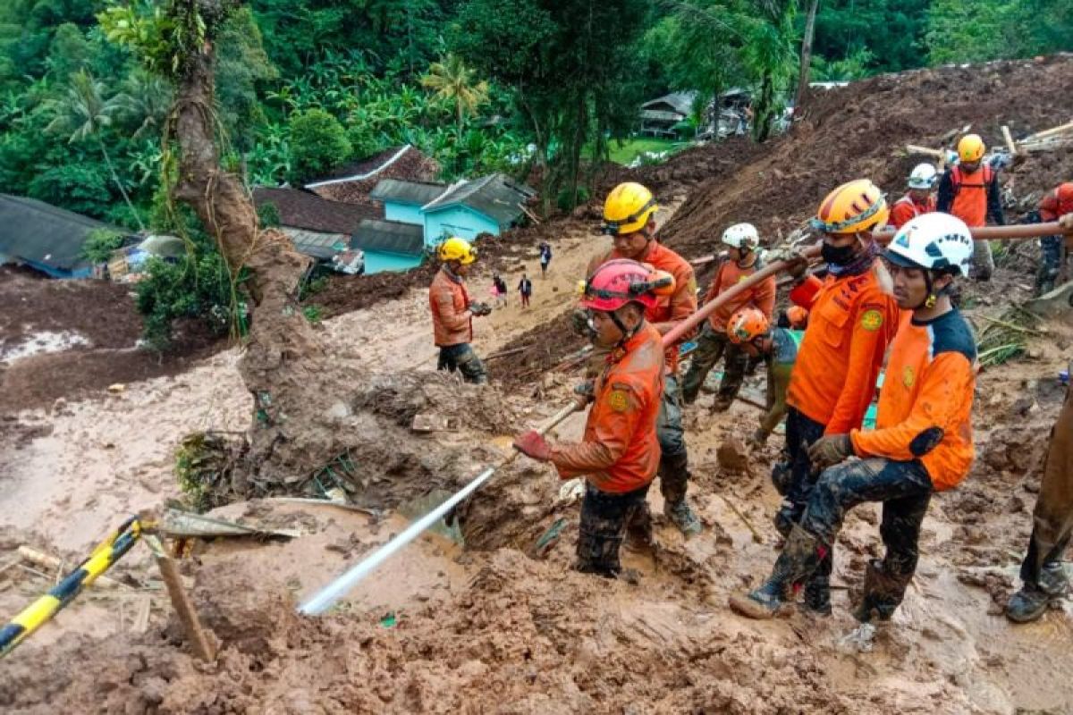 Basarnas Natuna imbau masyarakat waspada cuaca ekstrem