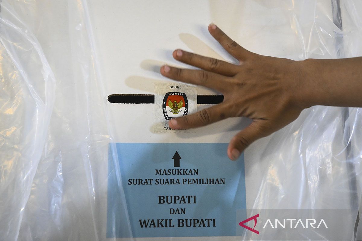 Distribusi logistik Pilkada ke kecamatan di Kabupaten Tangerang