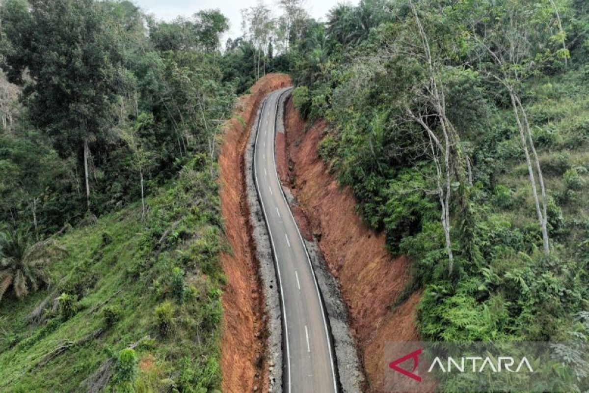 Pemkab Madina komitmen lanjutkan pembangunan ruas Padang Silojongan - Ranto Panjang