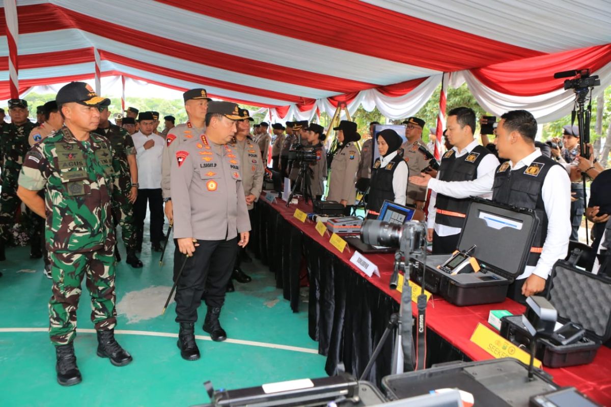 Kapolri dan Panglima cek kesiapan pengamanan Pilkada di Jatim