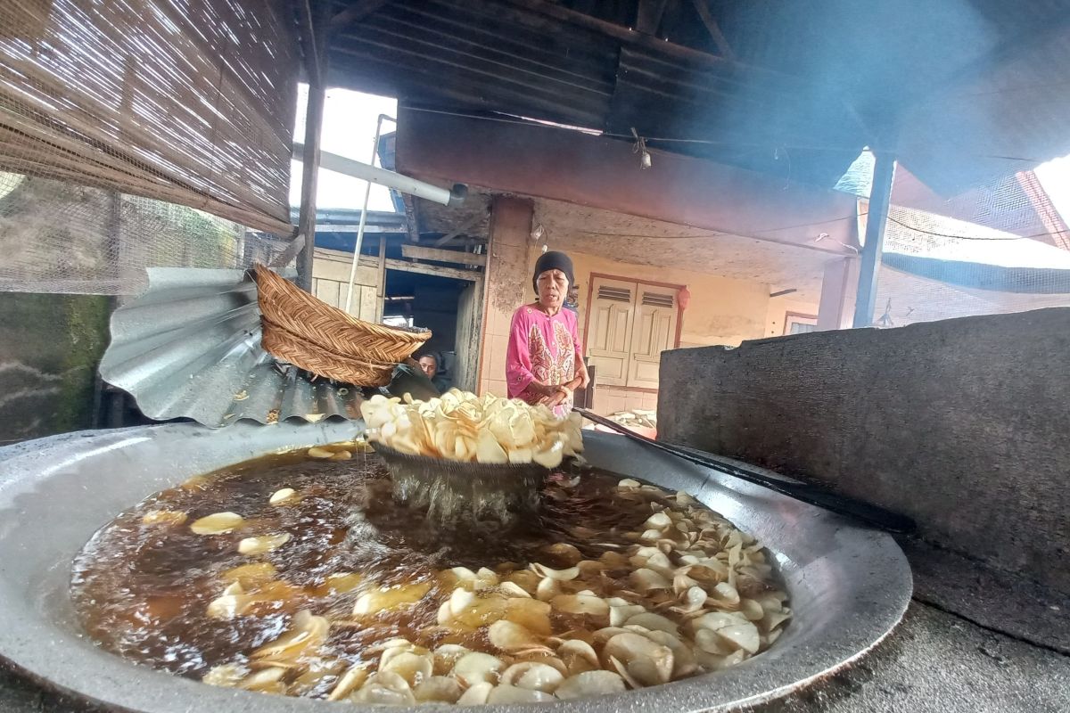 Keripik Sanjai jadi Warisan Budaya Indonesia