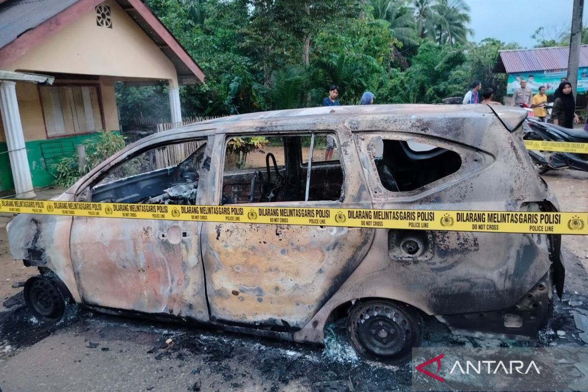 Mobil Relawan Dibakar Usai Pulang Kampanye, Sulaiman Tole Minta Pendukung Tahan Diri