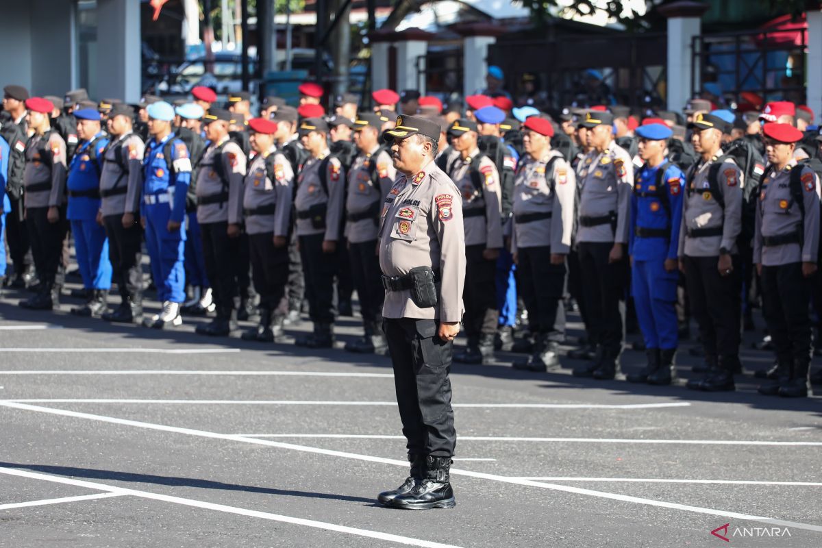 Siap amankan pemungutan suara di TPS, Polda Maluku Utara kirim ratusan personel bantu Polres jajaran