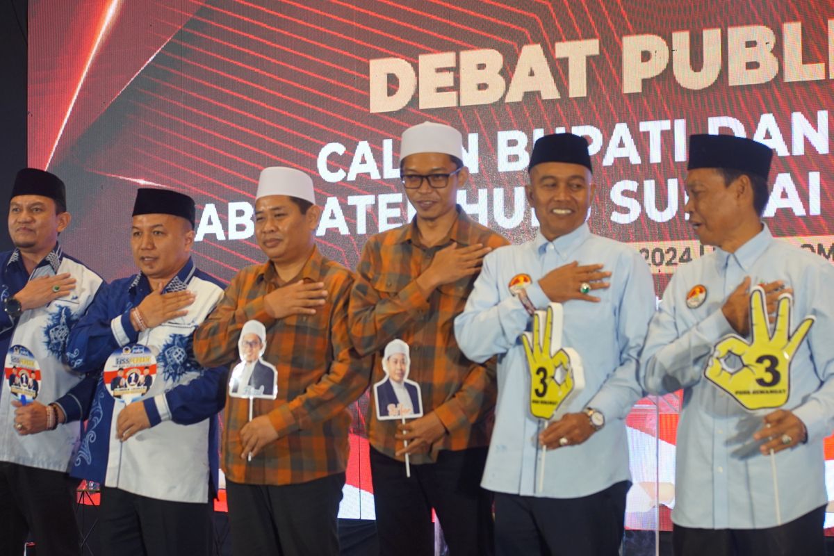 Debat publik tiga paslon pilkada HSS beradu program unggulan