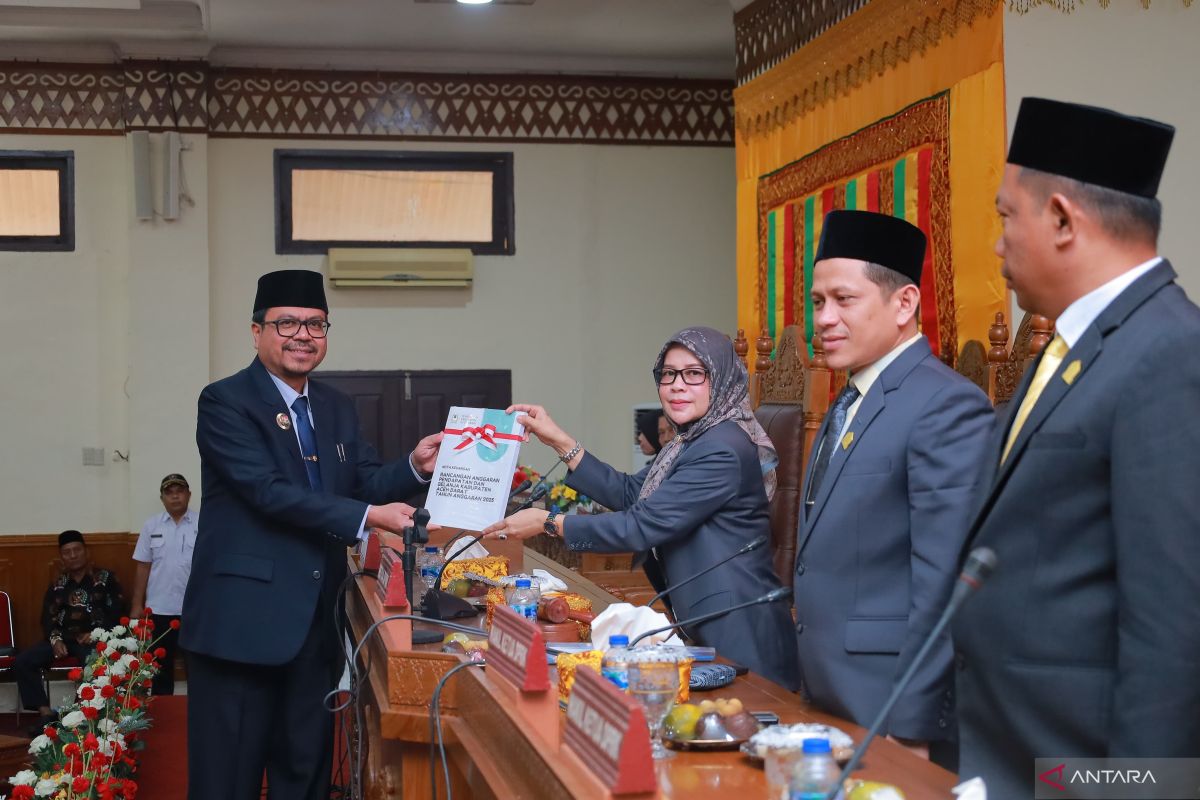 Pemkab Aceh Barat ajukan rancangan APBK 2025 Rp1,5 triliun ke DPRK