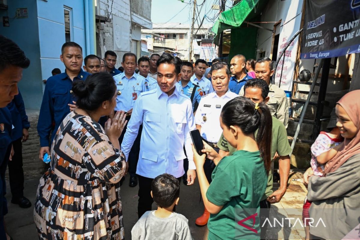 Wapres Gibran kunjungi warga terdampak rob di Muara Angke