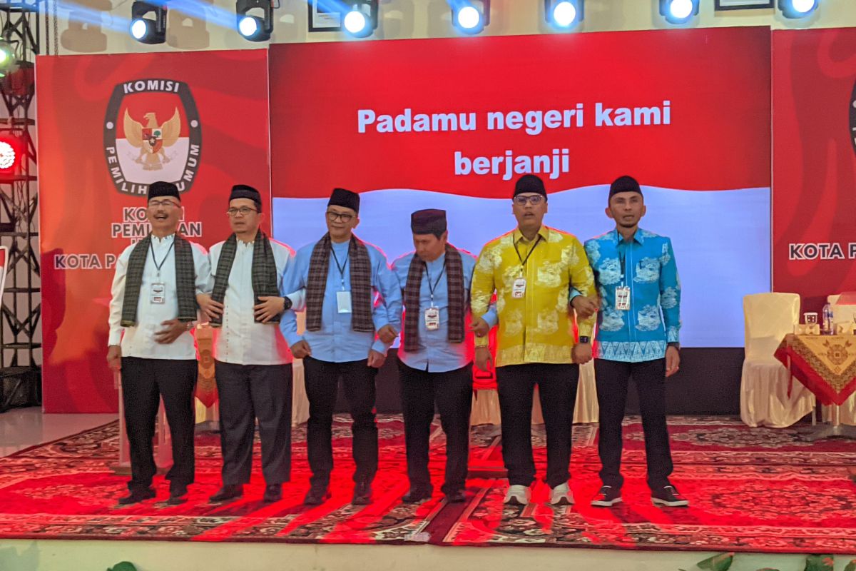 KPU Padang Panjang sukses laksanakan tiga kali debat publik