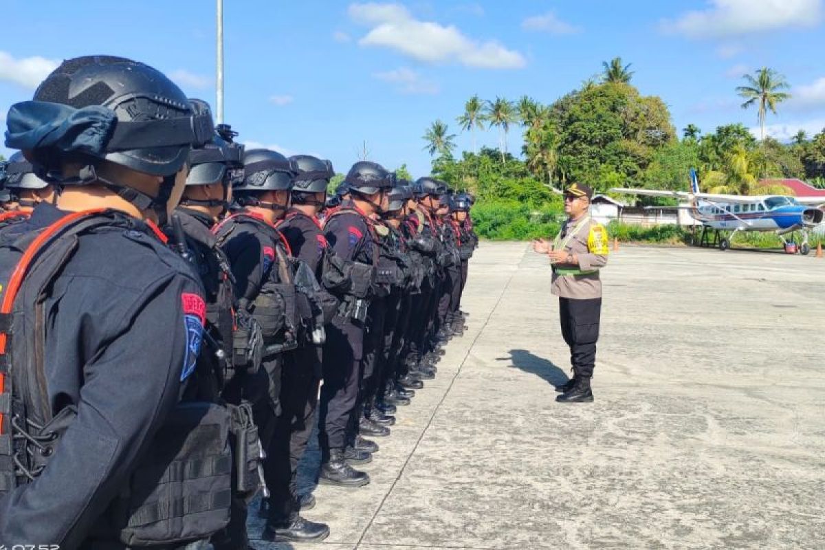 300 personel Brimob Mabes Polri bantu pengamanan Pilkada tiba di Papua