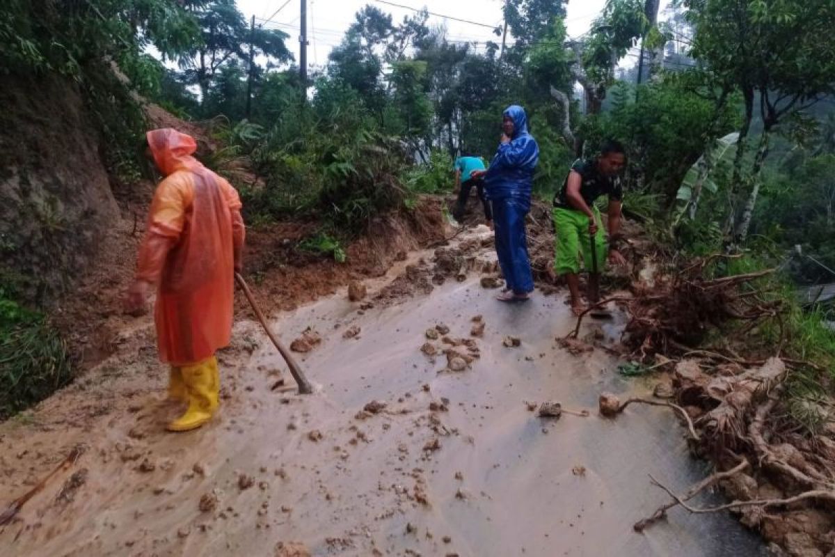 BPBD Trenggalek minta warga waspadai banjir dan longsor susulan