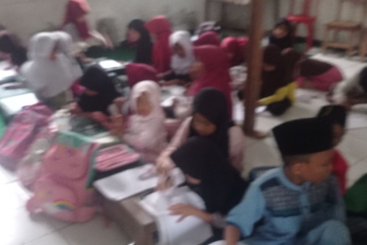 Pendidikan Madrasah Diniyah di Lebak cetak generasi religius