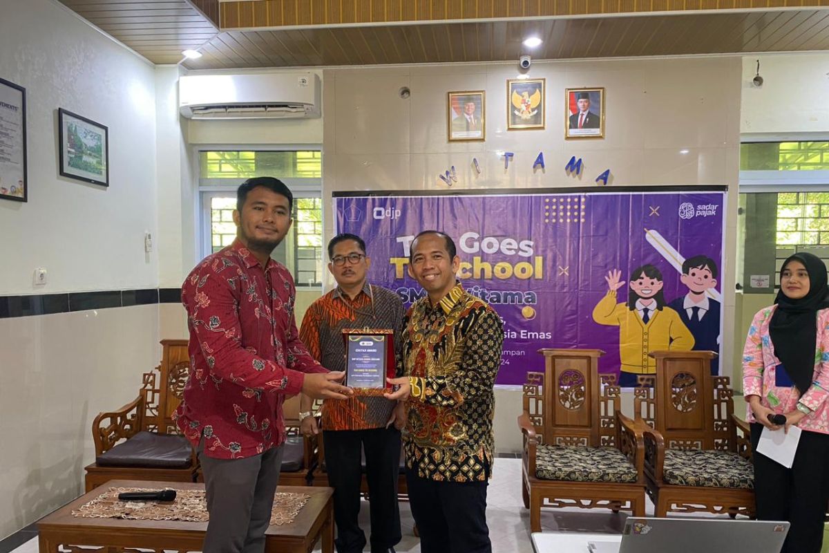 Pajak Tampan kenalkan pajak di SMP Witama Pekanbaru