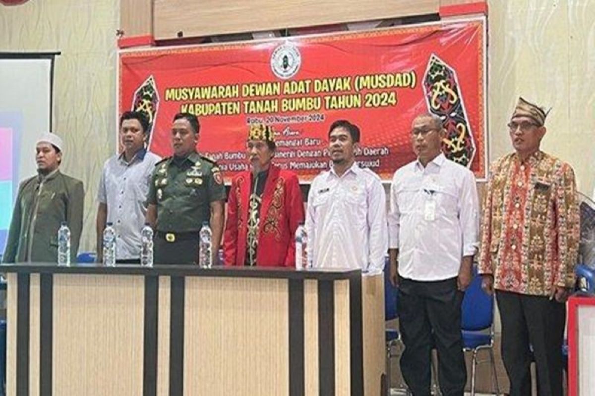 Dewan adat dayak siap bersinergi dengan Pemkab Tanbu