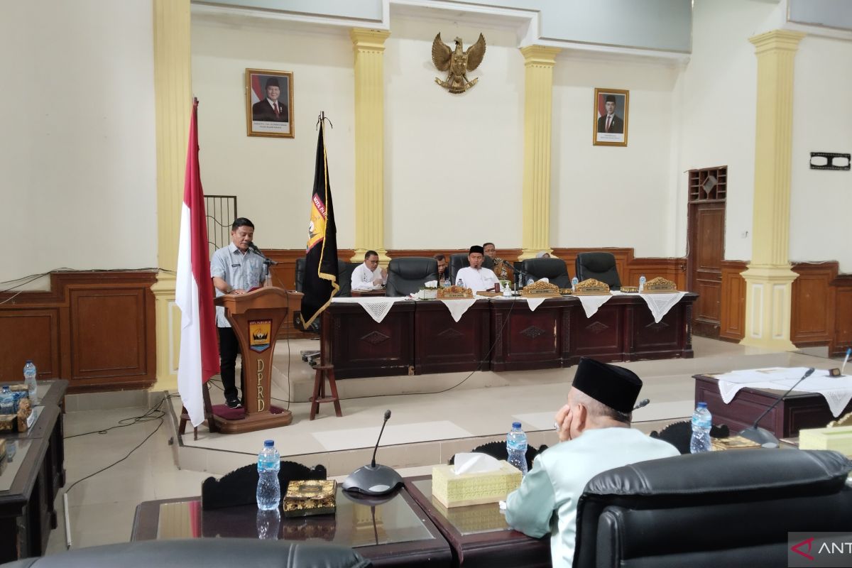 Pemkot Pariaman ajukan 17 Ranperda kepada DPRD dibahas pada 2025