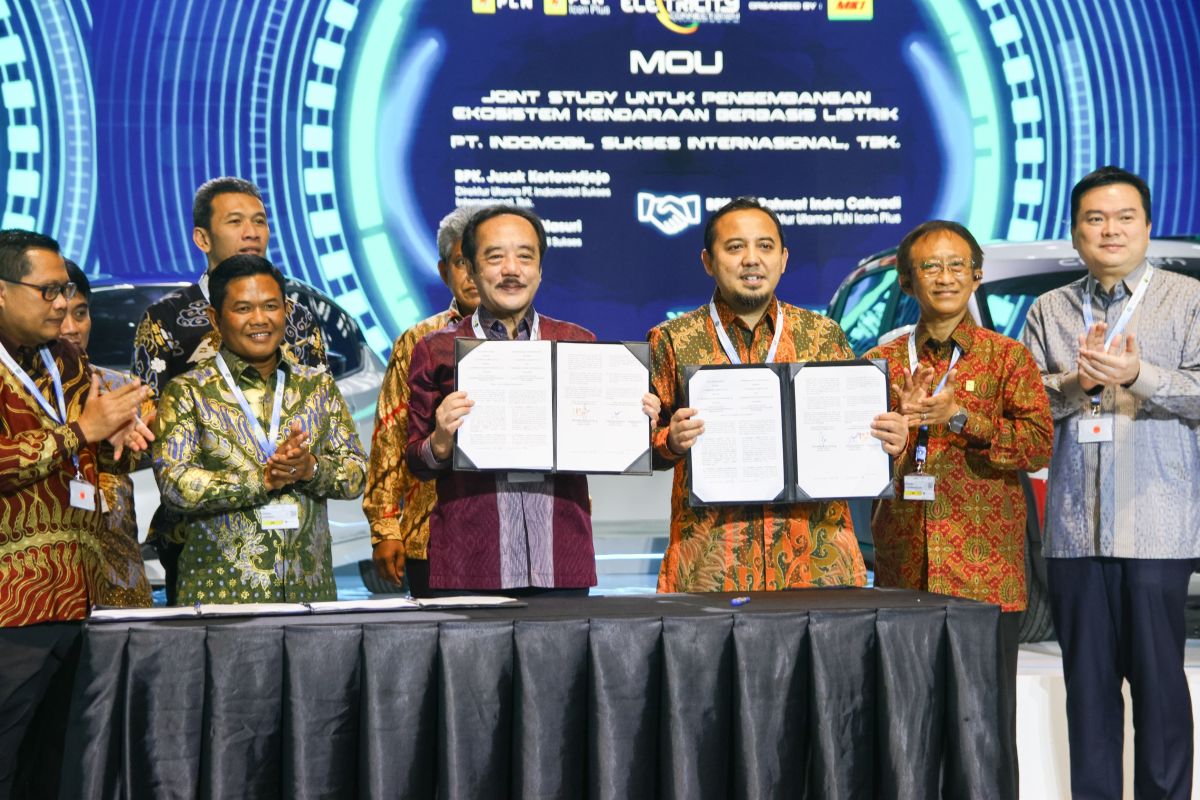 Indomobil gandeng PLN Icon Plus percepat adopsi mobil listrik nasional