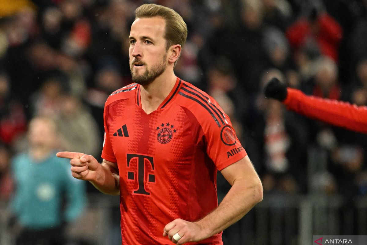 “Hat-trick” Harry Kane antar Bayern gunduli Augsburg 3-0