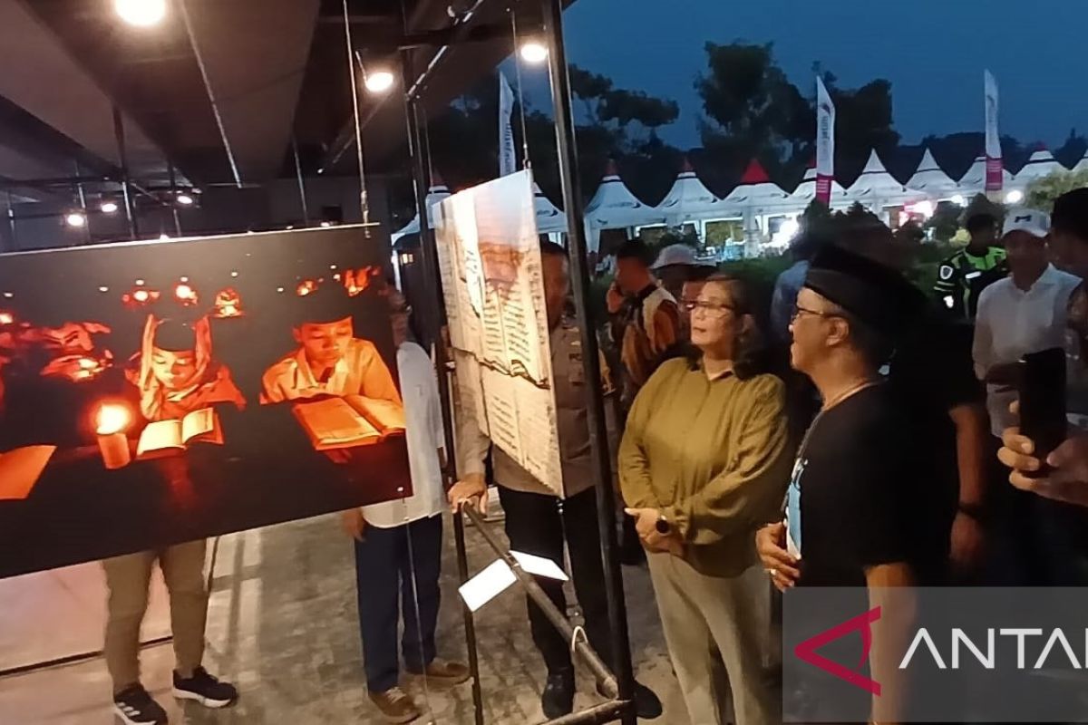 ANTARA pamerkan 94 karya foto 