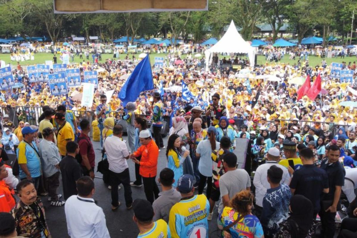 20.000 massa hadiri kampanye akbar pasangan Syah Afandin-Tiorita Surbakti