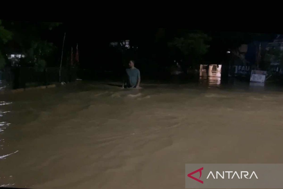 Sungai meluap, permukiman warga di Pidie banjir