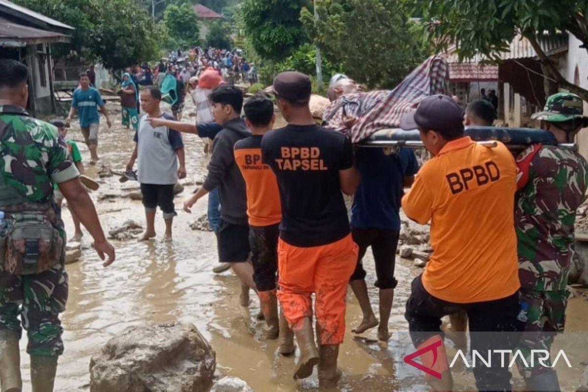 BPBD: Banjir bandang Tapsel renggut dua korban jiwa dan puluhan luka-luka