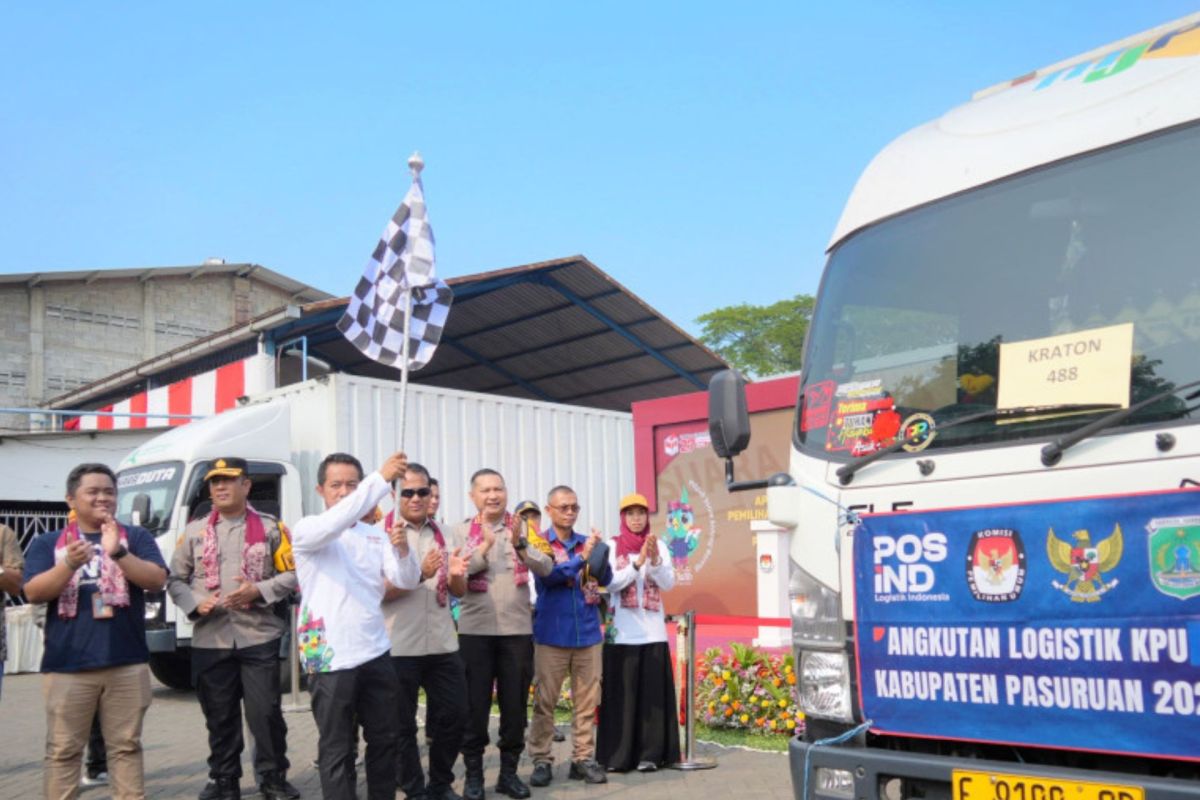 KPU Kabupaten Pasuruan distribusikan logistik Pilkada 2024