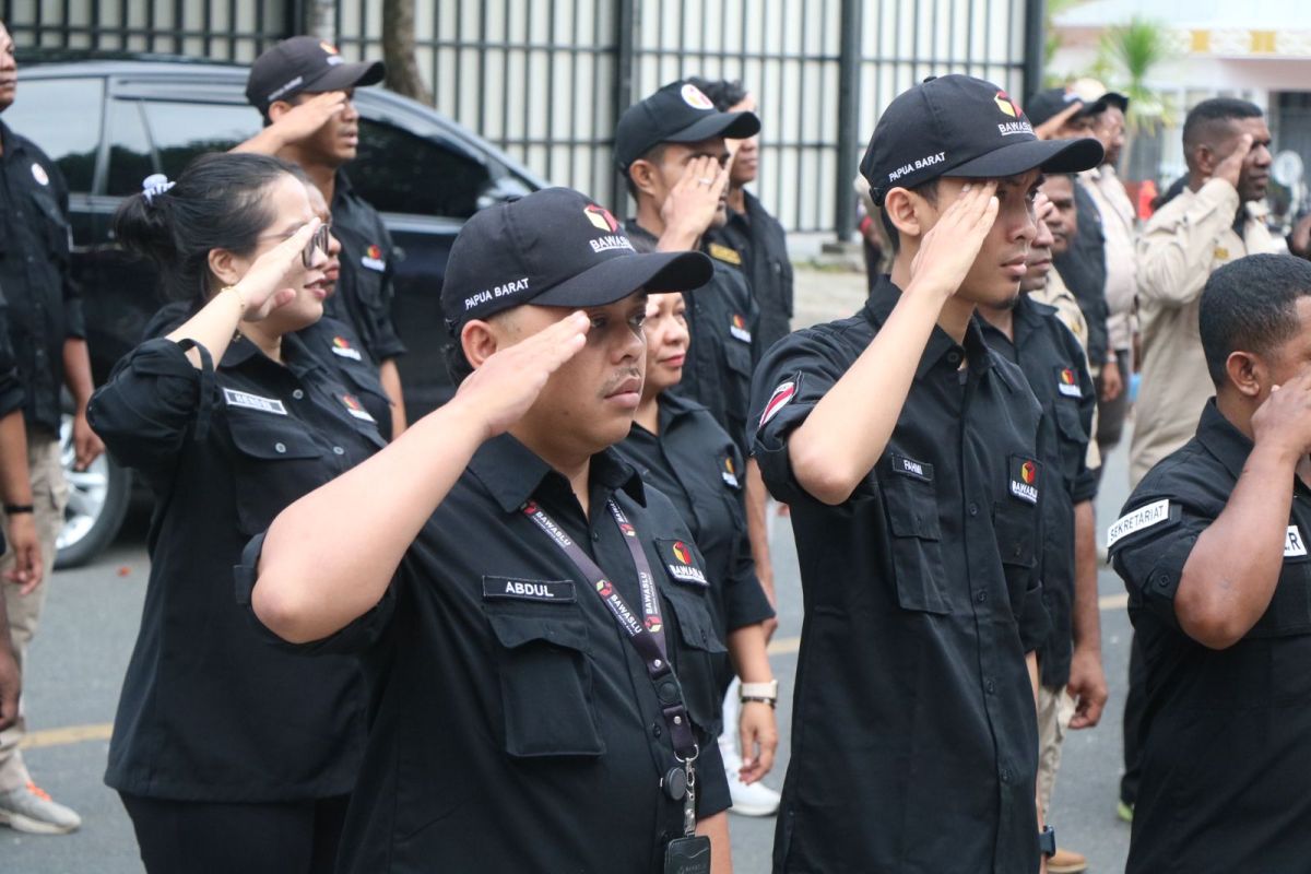 Bawaslu Papua Barat siagakan 2.423 pengawas Pilkada