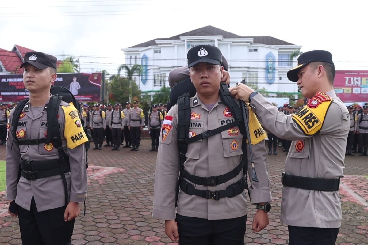 Polres Kapuas Hulu turunkan 364 personil untuk pengamanan TPS